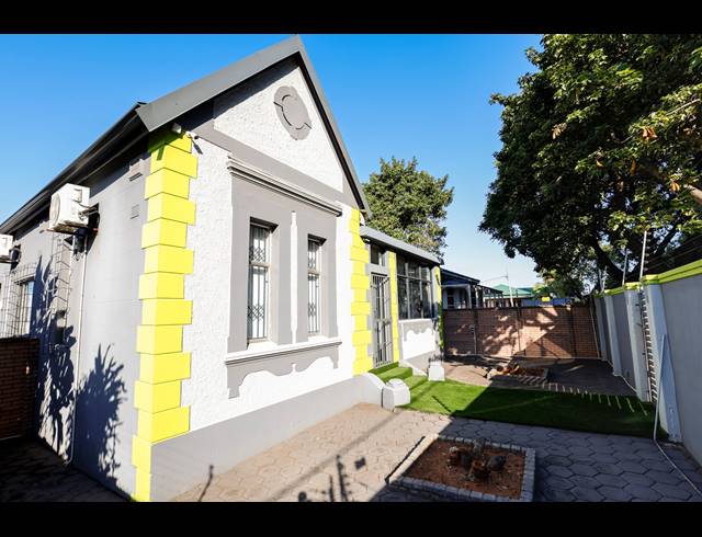 4 BEDROOM FREEHOLD FOR SALE IN WINDERMERE
